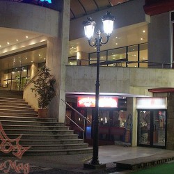 Cast Iron Lamp Post VILLA2-2